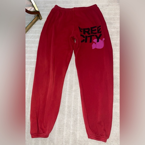 AWESOME! FREECITY SWEATPANTS JOGGER RED SZ LARGE L - Picture 2 of 5